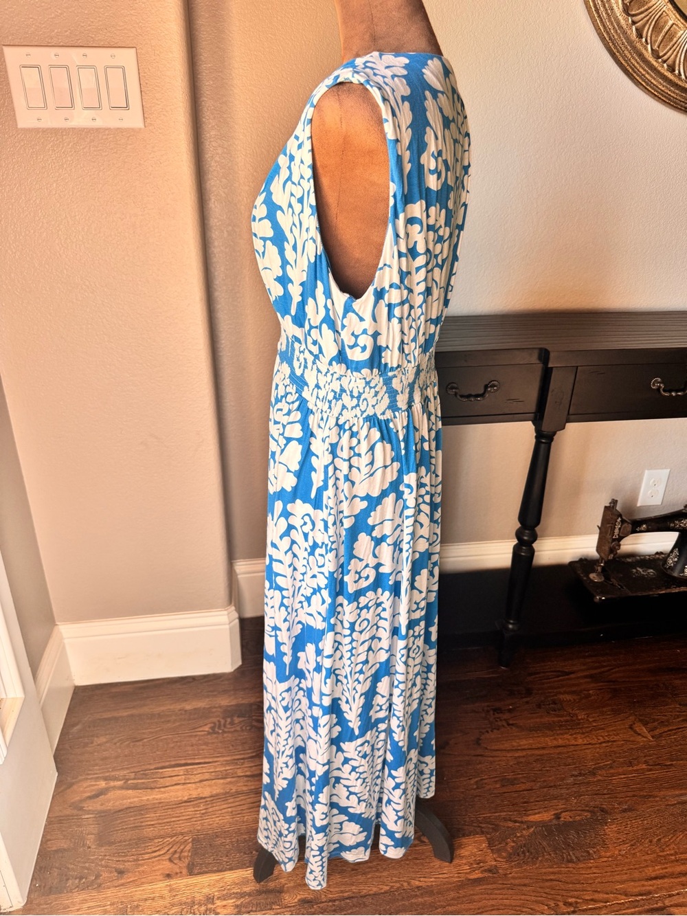 BODEN Paloma Blue & White Damask Jersey Maxi Dress | Smocked Waist | 12P Petite - Picture 5 of 10